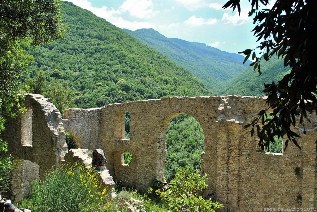 DOMENICA  6 MARZO- ARCHEO-TREKKING- PARCO DEI MONTI LUCRETILI, L’EREMO DI S. ANGELO (RM)