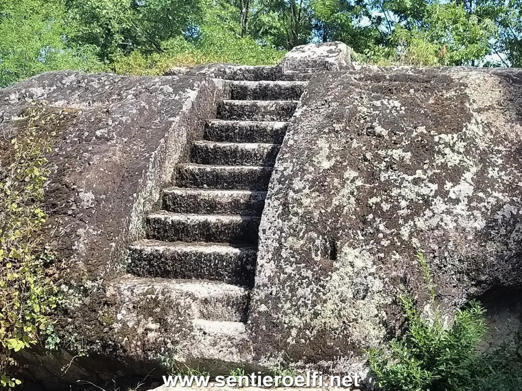 DOMENICA 2 APRILE 2023- ARCHEOTREKKING MONTECASOLI,UN ANTICO INSEDIAMENTO RUPESTRE  ETRUSCO E MEDIEVALE (  VT)